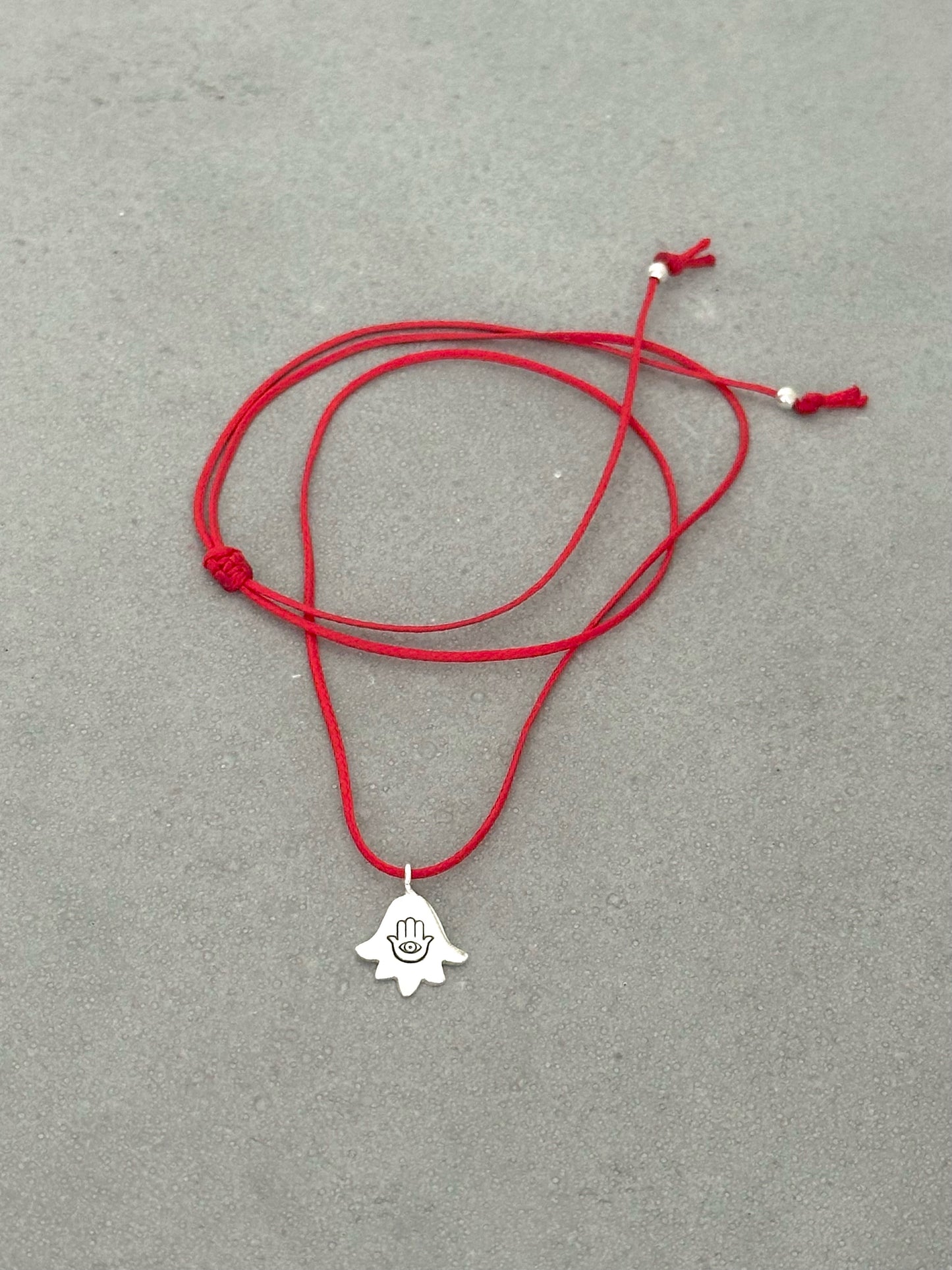Minimalistic Hamsa Necklace